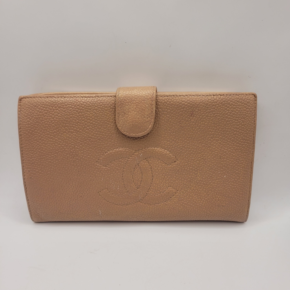 Chanel Caviar Leather CC Logo Wallet